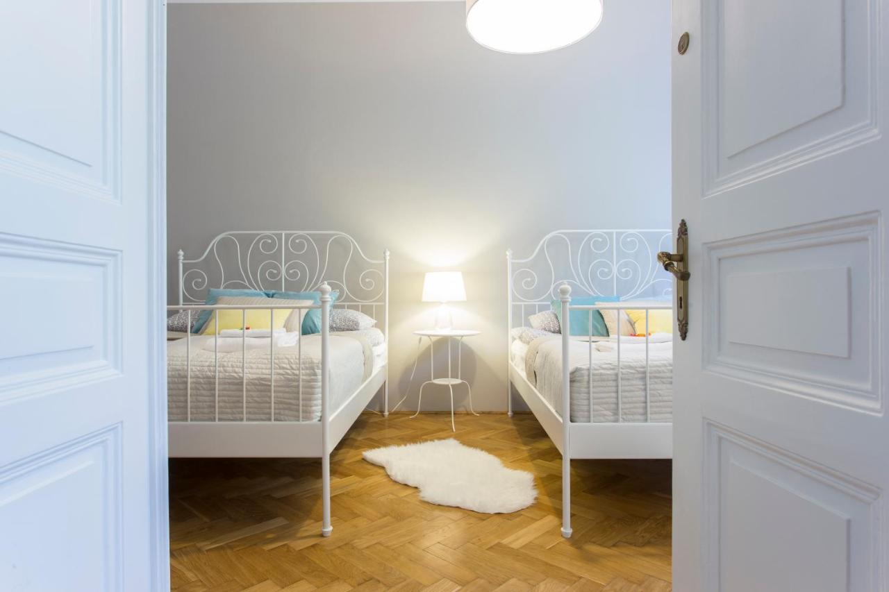 Tyzenhauz Grand Apartment Krakow