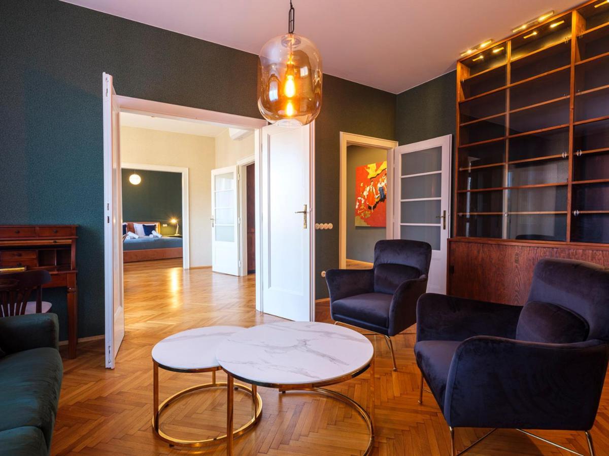 Tyzenhauz Grand Apartment Krakow
